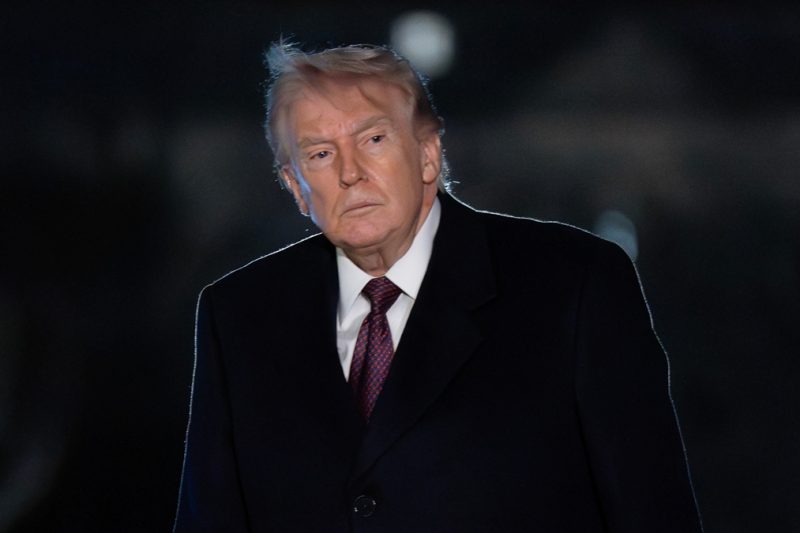 Trump calls for help to reopen the Strait of Hormuz