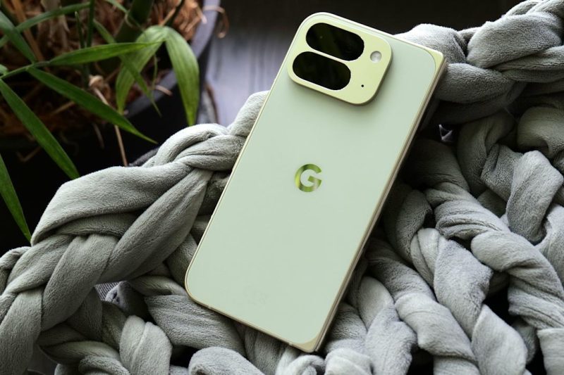 Android tablets and foldables are getting a Chrome bookmark bar