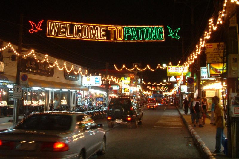 Tourist Assaulted and Robbed at ATM in Phuket