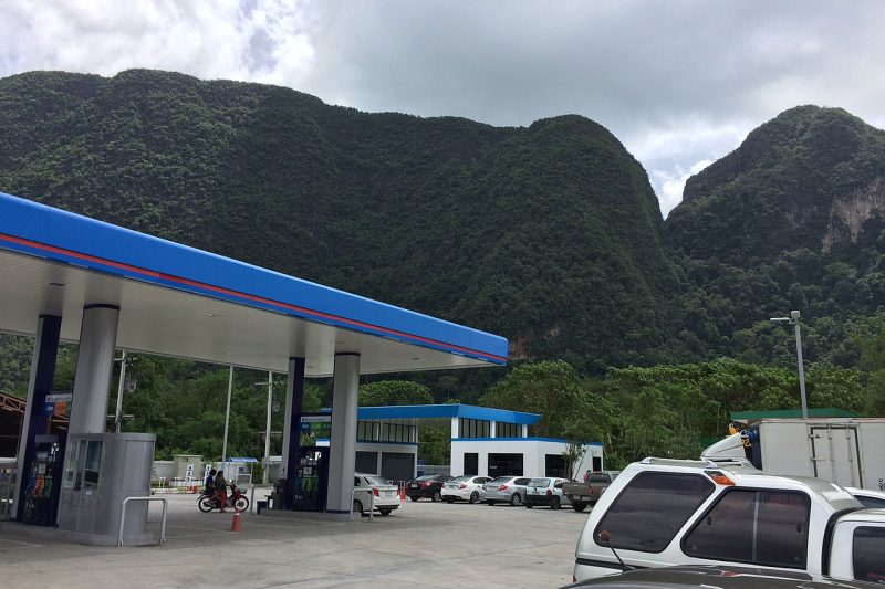 Undertaker Brings Coffin to Chonburi Petrol Station to Prove Legitimate Fuel Need